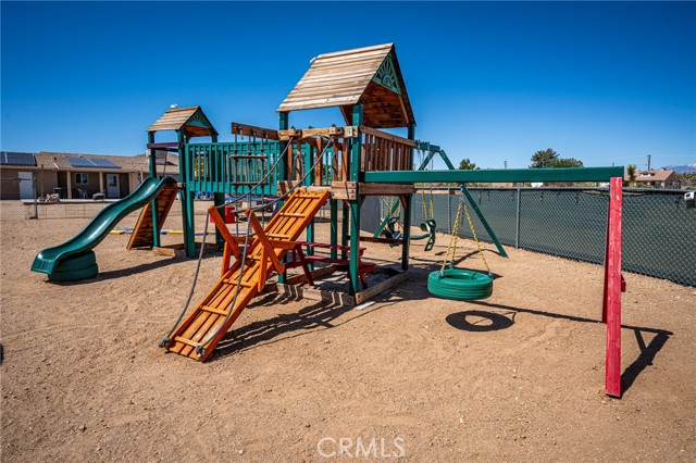 Detail Gallery Image 23 of 32 For 58650 Sun Oro Rd, Yucca Valley,  CA 92284 - 3 Beds | 2 Baths