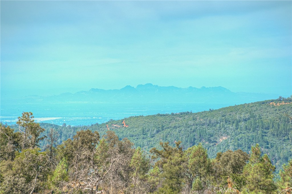 https://media.crmls.org/medias/6c8ef2bb-f2b0-49e9-870a-abb3f59f0c18.jpg?preset=X-Large