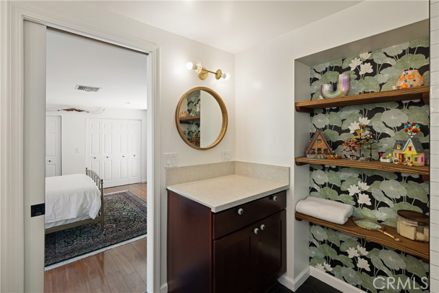 Detail Gallery Image 24 of 34 For 3585 Grayburn Rd, Pasadena,  CA 91107 - 3 Beds | 2 Baths