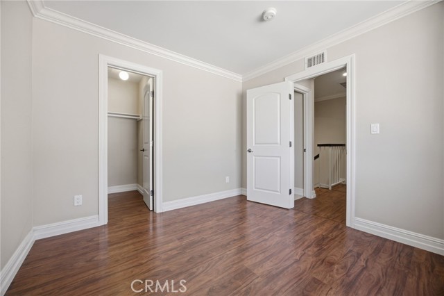 19208 Hamlin Street, 5 photo 47