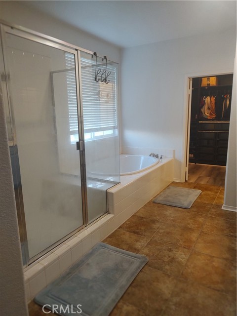 26205 Emily Place, Murrieta CA: https://media.crmls.org/medias/6c914046-0f0d-41c3-8a41-bff3ea22d6fa.jpg