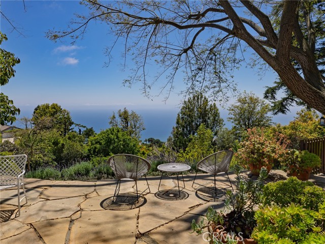 Detail Gallery Image 30 of 38 For 7 Cinchring, Rolling Hills,  CA 90274 - 2 Beds | 3 Baths