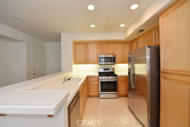 16 Leucadia, Irvine CA: https://media.crmls.org/medias/6c936a03-4326-4066-9bac-0c54e792342d.jpg
