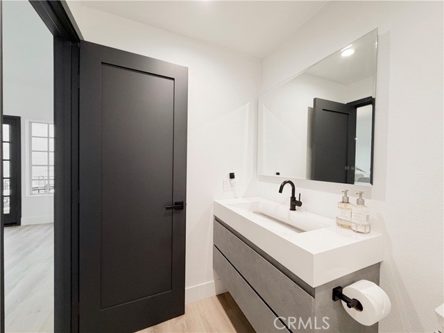 958 Misty Canyon, Westlake Village CA: https://media.crmls.org/medias/6c93d2fb-377c-419d-bbd5-2a4a7b1bfe1e.jpg