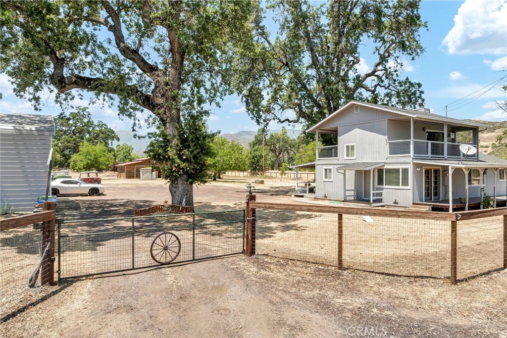 20511 Santa Barbara Avenue
