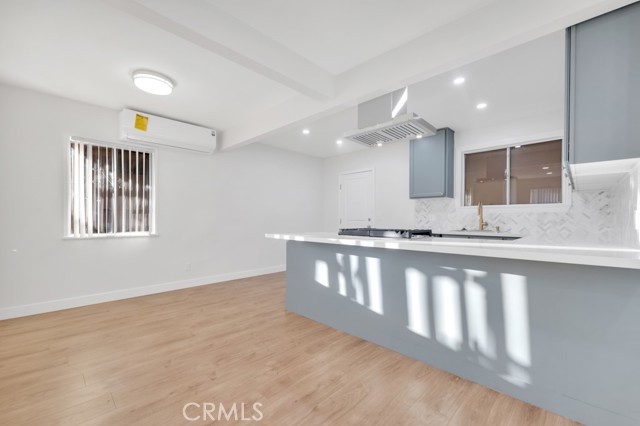 Detail Gallery Image 4 of 15 For 14937 Friar, Van Nuys,  CA 91411 - 5 Beds | 3 Baths