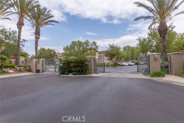 Detail Gallery Image 32 of 32 For 1654 Rush Haven Way, Simi Valley,  CA 93065 - 3 Beds | 2/1 Baths