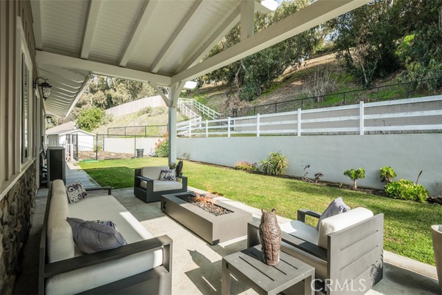 26010 Rolling Hills Road, Rolling Hills Estates, California 90274, 4 Bedrooms Bedrooms, ,4 BathroomsBathrooms,Residential,Sold,Rolling Hills,PV22014791