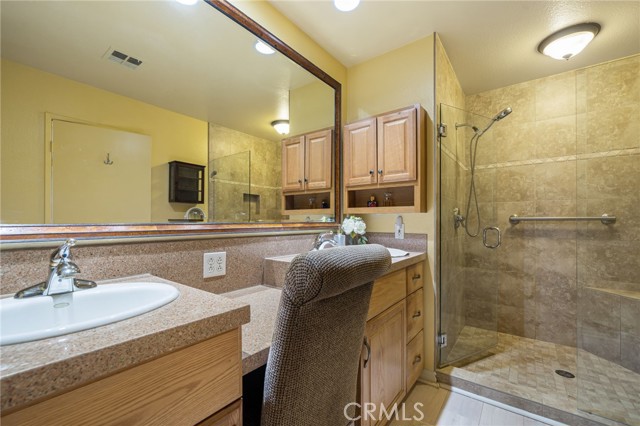 76022 Honeysuckle Drive, Palm Desert CA: https://media.crmls.org/medias/6c94fe7e-f1ae-4625-a71e-7bb8174db64f.jpg