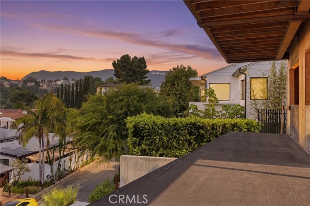 Detail Gallery Image 18 of 29 For 2453 Creston Way, Los Angeles,  CA 90068 - 5 Beds | 3/1 Baths