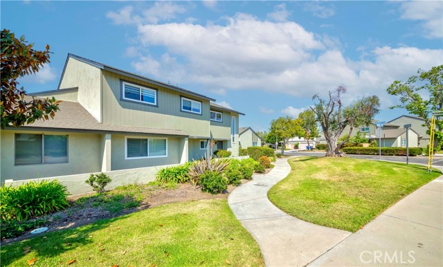 Detail Gallery Image 3 of 42 For 5526 Donner Ave, Buena Park,  CA 90621 - 3 Beds | 2/1 Baths