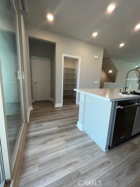 7256 Highwater Dr, Huntington Beach CA: https://media.crmls.org/medias/6c97c63a-1b02-453d-acc6-41d2c175ac12.jpg