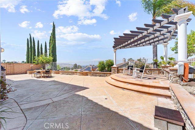 1443 Canyon Crest Drive, Corona CA: https://media.crmls.org/medias/6c980823-4292-436e-8cde-becfb4dd7c33.jpg