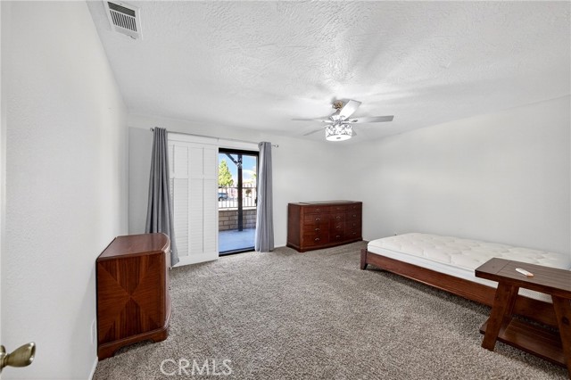 Detail Gallery Image 12 of 32 For 11620 Locust, Apple Valley,  CA 92308 - 2 Beds | 2 Baths