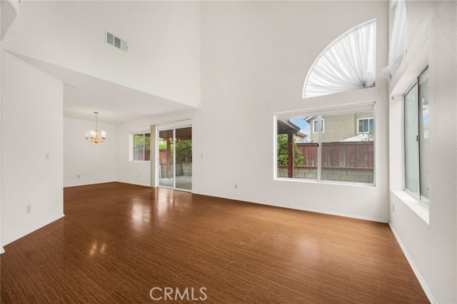 3631 Snowdrift Drive, Riverside CA: https://media.crmls.org/medias/6c98dc61-75e4-41c2-959d-46e290cfd9a2.jpg