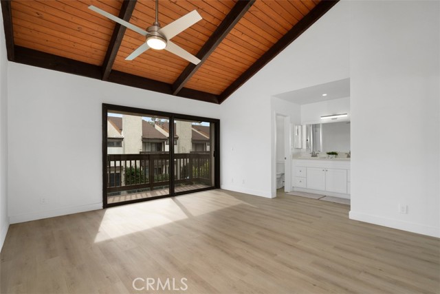 Detail Gallery Image 31 of 53 For 4218 Troost #20,  Studio City,  CA 91604 - 3 Beds | 2/1 Baths