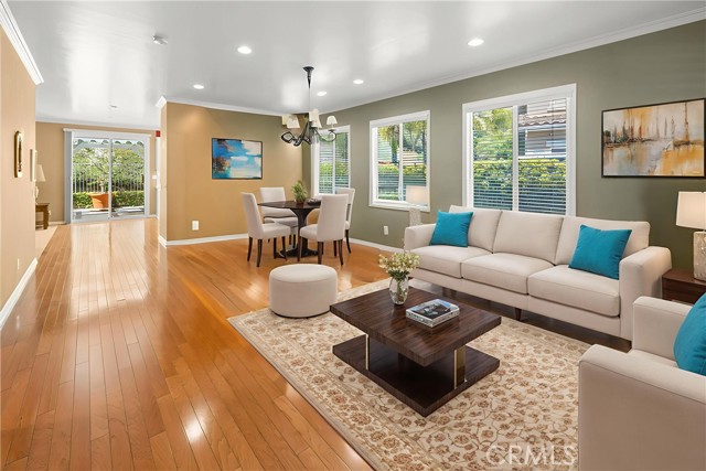 21729 Rose Canyon Lane, Saugus CA: https://media.crmls.org/medias/6c9a2fb0-ff0c-494a-8320-1dc05de54d9c.jpg