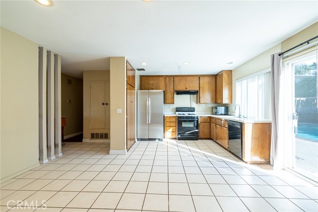 Detail Gallery Image 9 of 30 For 324 S Palo Cedro, Diamond Bar,  CA 91765 - 3 Beds | 2 Baths