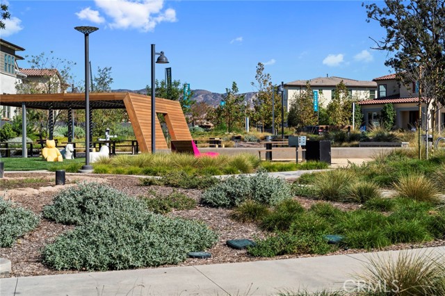 Detail Gallery Image 51 of 75 For 163 Crossover, Irvine,  CA 92618 - 4 Beds | 3/1 Baths