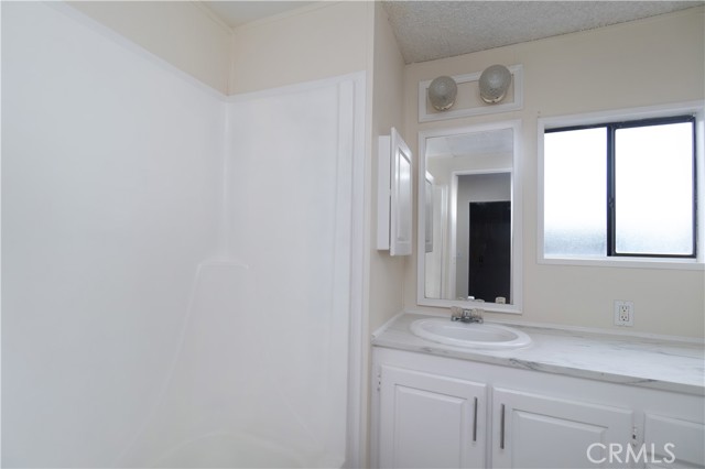 Detail Gallery Image 12 of 21 For 9235 Artesia #13,  Bellflower,  CA 90706 - 2 Beds | 1 Baths