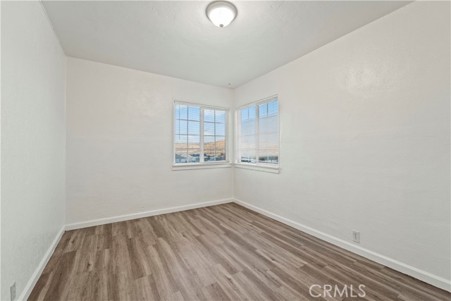 Detail Gallery Image 12 of 26 For 536 E Fredricks, Barstow,  CA 92311 - 3 Beds | 1 Baths