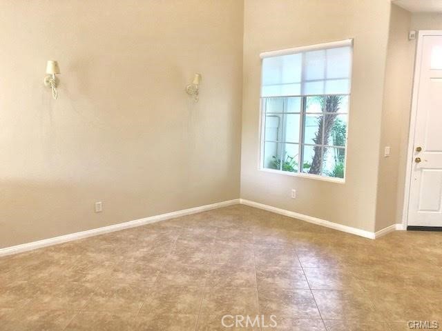 68 Avenida Cristal, San Clemente CA: https://media.crmls.org/medias/6c9c3357-b6a1-4dc2-819a-b75654120e4b.jpg