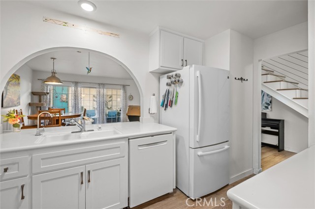 Image 4 of 37 For 4682 Maxwell Court