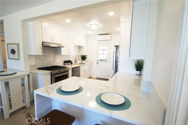 Detail Gallery Image 9 of 33 For 22832 Menlo, Torrance,  CA 90502 - 3 Beds | 2 Baths