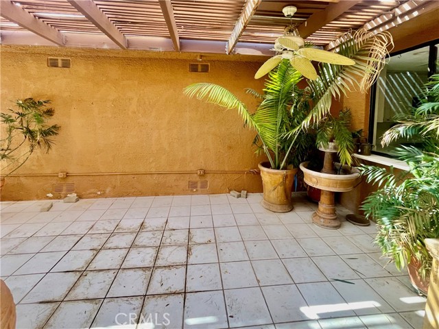 Detail Gallery Image 5 of 19 For 32 La Ronda, Rancho Mirage,  CA 92270 - 2 Beds | 2 Baths