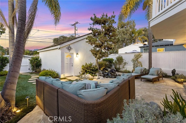 Detail Gallery Image 25 of 42 For 657 36th St, Manhattan Beach,  CA 90266 - 3 Beds | 2/1 Baths