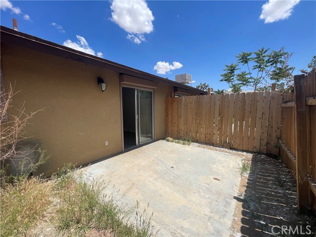 Detail Gallery Image 12 of 12 For 55725 Pueblo Trl #B,  Yucca Valley,  CA 92284 - 2 Beds | 1 Baths