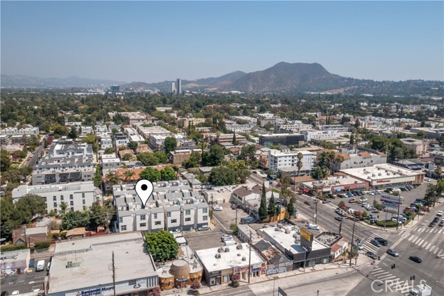 4831 Craner Avenue, North Hollywood CA: https://media.crmls.org/medias/6c9e924b-13f1-4455-bdb6-f27f5a49fc92.jpg