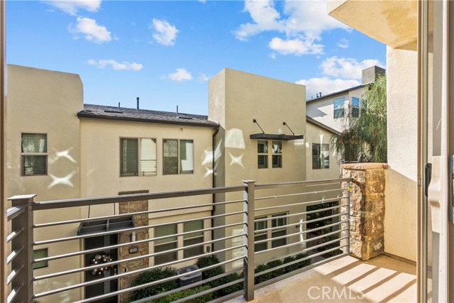 Detail Gallery Image 28 of 56 For 19542 Empire Ln, Northridge,  CA 91324 - 4 Beds | 4 Baths