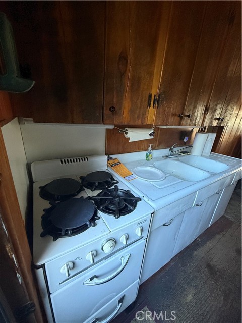 Detail Gallery Image 15 of 23 For 25560 Hi Pl, Twin Peaks,  CA 92391 - 2 Beds | 1 Baths