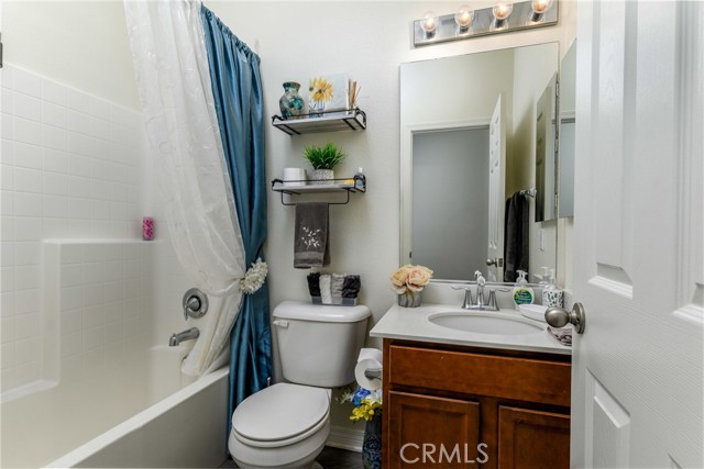 Detail Gallery Image 8 of 20 For 29426 Batters Box, Lake Elsinore,  CA 92530 - 4 Beds | 3 Baths