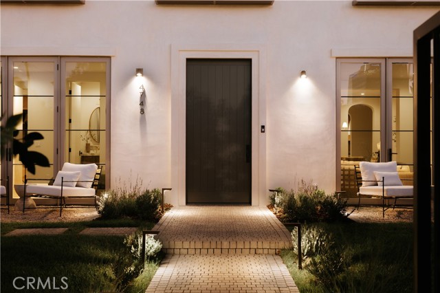 Detail Gallery Image 4 of 50 For 4748 Noble Ave, Sherman Oaks,  CA 91403 - 5 Beds | 5/1 Baths