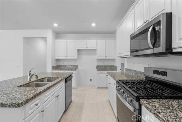 7640 Sweet Ranch Circle, Riverside CA: https://media.crmls.org/medias/6c9f8401-f2fe-4231-8fe5-765a5fa019d2.jpg
