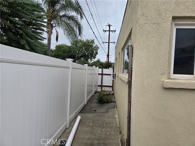 Detail Gallery Image 11 of 12 For 2355 N D St., San Bernardino,  CA 92405 - 2 Beds | 1 Baths