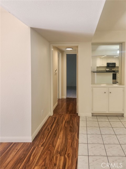 Detail Gallery Image 9 of 35 For 278 N Wilshire Ave #303,  Anaheim,  CA 92801 - 3 Beds | 2 Baths