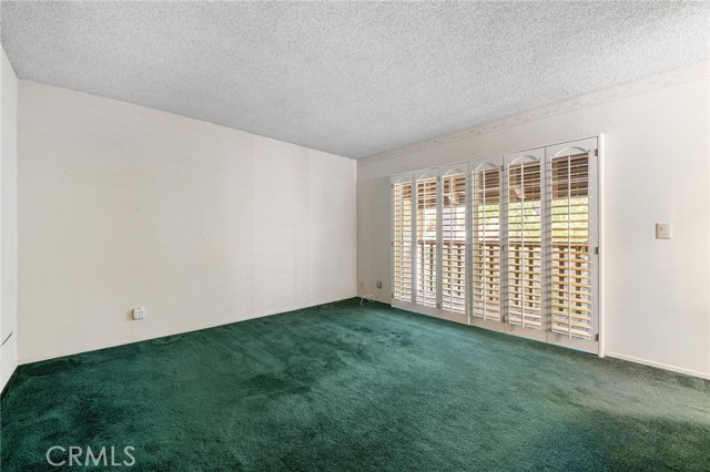 Detail Gallery Image 17 of 38 For 9555 via Venezia, Burbank,  CA 91504 - 3 Beds | 3 Baths