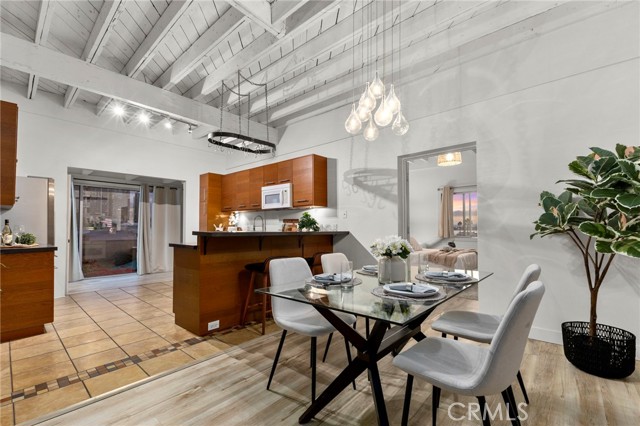 Detail Gallery Image 8 of 31 For 941 W Hawthorn #9,  San Diego,  CA 92101 - 2 Beds | 2 Baths