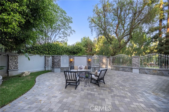 Detail Gallery Image 23 of 54 For 10761 Crawford Canyon, North Tustin,  CA 92705 - 5 Beds | 3/1 Baths