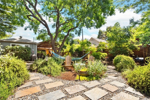 466 E 2nd Avenue, Chico CA: https://media.crmls.org/medias/6ca193fc-2937-47dc-9c6d-0e6f8a9435d9.jpg