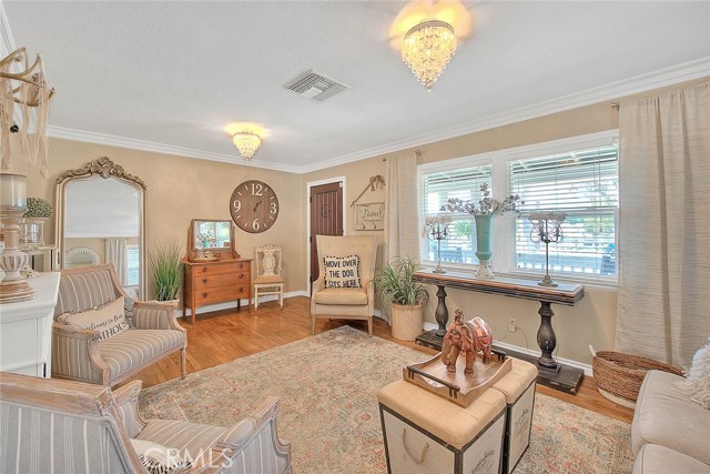 Detail Gallery Image 5 of 40 For 662 6th St, Norco,  CA 92860 - 3 Beds | 2 Baths