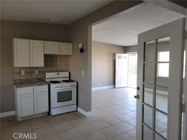 Detail Gallery Image 12 of 26 For 12079 Sand Ave, Adelanto,  CA 92301 - 2 Beds | 1 Baths