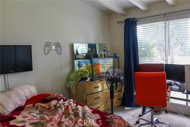 615 Monterey Street, Redlands CA: https://media.crmls.org/medias/6ca34ad0-db22-422c-9ded-0c5b667f7b76.jpg