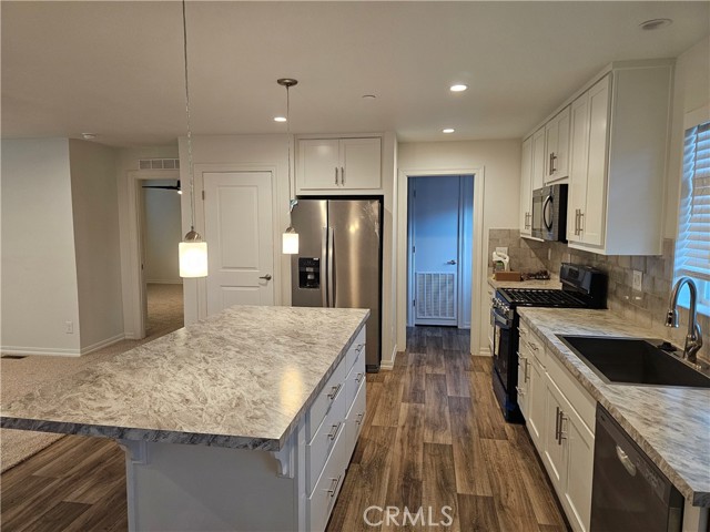 18660 Tereticornis Avenue, Lake Elsinore CA: https://media.crmls.org/medias/6ca39391-be55-4e95-96bf-2751d05023df.jpg