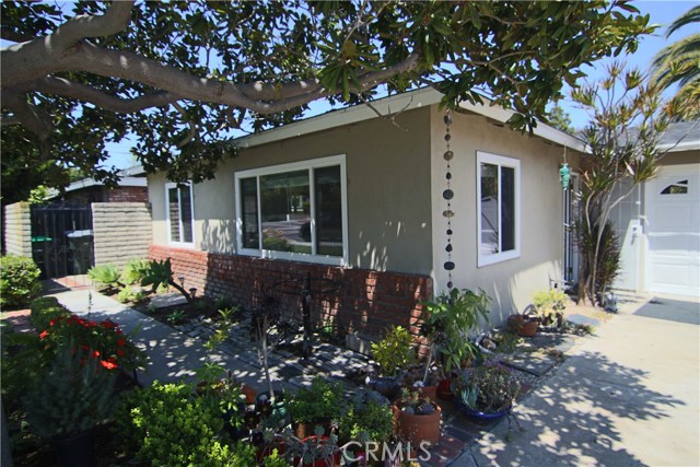 1902 Orange Ave, Costa Mesa, CA 92627