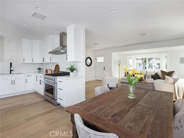 2709 182nd Place, Redondo Beach, California 90278, 3 Bedrooms Bedrooms, ,1 BathroomBathrooms,Residential,Sold,182nd,SB21201160