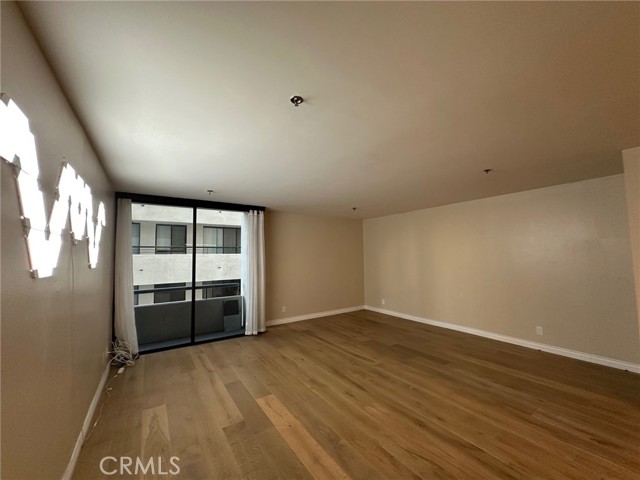 Detail Gallery Image 32 of 49 For 10660 Wilshire Bld #407,  Los Angeles,  CA 90024 - 1 Beds | 2 Baths